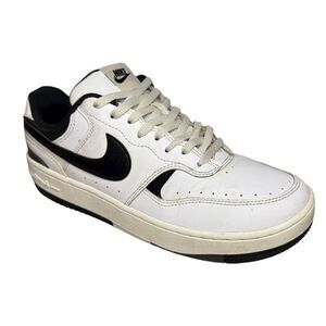 Nike Women’s 9.5 Gamma Force Sneakers White Black Low Top